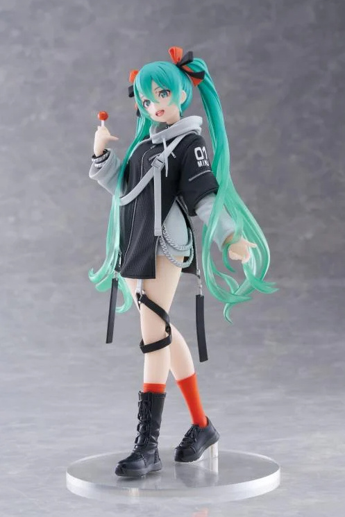 Hatsune Miku Fashion Figure Punk > Red Panda